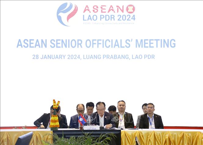 Đoàn Lào chủ trì Hội nghị. Ảnh: Phạm Kiên - PV TTXVN tại Lào