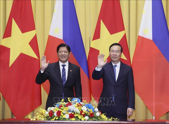 Chủ tịch nước Võ Văn Thưởng và Tổng thống Philippines Ferdinand Marcos Jr. tại buổi hội đàm. Ảnh: Thống Nhất - TTXVN