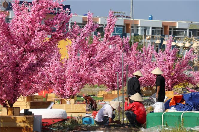 Tái hiện không gian Tết Việt xưa tại Khu đô thị Tây Bắc, thành phố Rạch Giá (Kiên Giang) Ảnh: Lê Huy Hải - TTXVN