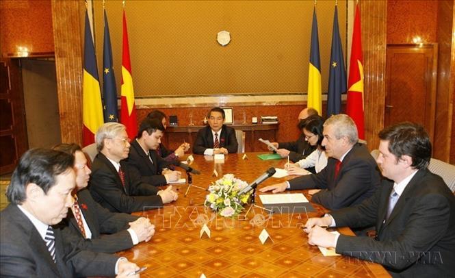 Thủ tướng Călin Popescu Tariceanu tiếp Chủ tịch Quốc hội Nguyễn Phú Trọng thăm chính thức Romania (2008). Ảnh: Trí Dũng - TTXVN