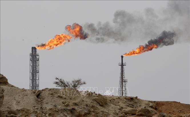 Một cơ sở khai thác dầu của Iran trên đảo Khark, ngoài khơi vùng Vịnh. Ảnh: AFP/TTXVN