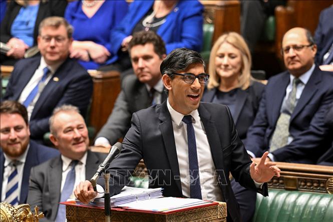 Thủ tướng Anh Rishi Sunak phát biểu tại phiên họp Hạ viện ở thủ đô London. Ảnh: AFP/TTXVN