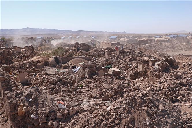 (Tư liệu) Những ngôi nhà bị phá hủy sau trận động đất tại tỉnh Herat, Afghanistan, ngày 9/10/2023. Ảnh: AFP/TTXVN