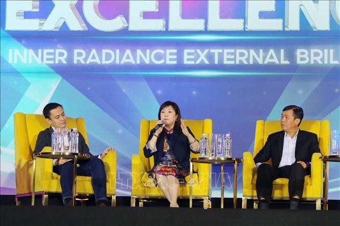 Bà Angeline V Teo, Chủ tịch công ty PEP WorldWide Asia phát biểu tại hội thảo “Holistic Excellence”. Ảnh: Thanh Vũ - TTXVN
