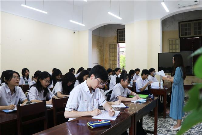 Trở thành học sinh Trường Quốc học Huế là mơ ước và tự hào của học sinh đất Cố đô cũng như các tỉnh, thành trong khu vực miền Trung. Ảnh: Tường Vi - TTXVN