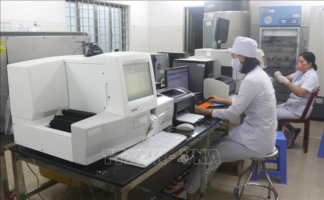 Bệnh viện Đa khoa tỉnh Phú Yên đầu tư nâng cấp máy móc hiện đại phục vụ khám, chữa bệnh cho bệnh nhân. Ảnh: Tường Quân – TTXVN
