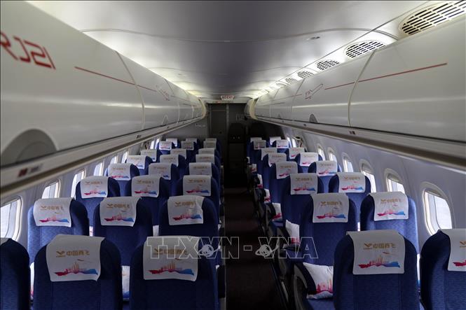 Khoang nội thất máy bay ARJ21. Ảnh: Đức Hiếu - TTXVN