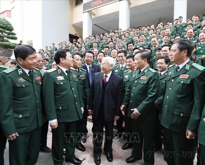 Tổng Bí thư Nguyễn Phú Trọng thăm, làm việc và chúc Tết Bộ Tư lệnh Bộ đội Biên phòng (2017). Ảnh: Trí Dũng – TTXVN