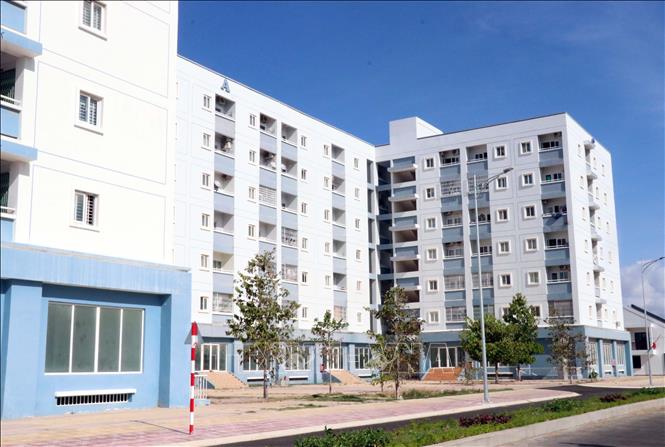 Nhà ở xã hội tại thành phố Phan Rang-Tháp Chàm giải quyết được nhu cầu về nhà ở cho người thu nhập thấp. Ảnh: Công Thử - TTXVN