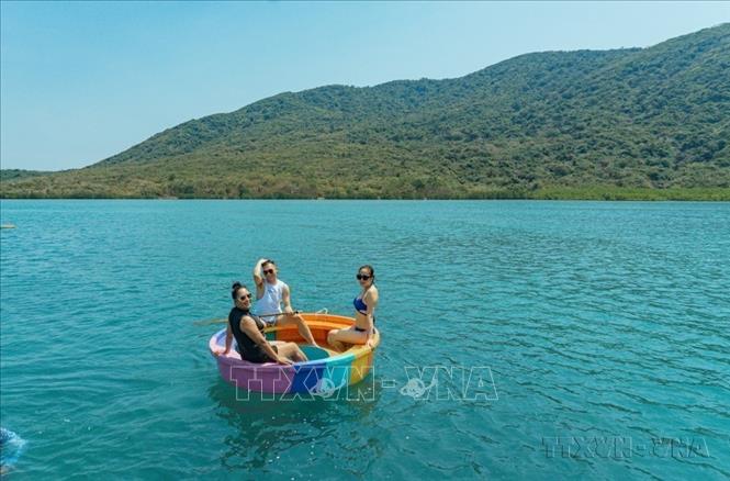 Nha Trang in the central province of Khanh Hoa is a top destination for domestic and foreign tourists. VNA Photo