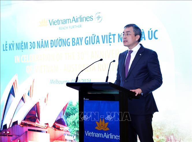 Chủ tịch HĐQT Tổng công ty Hàng không Việt Nam (Vietnam Airlines) Đặng Ngọc Hoà phát biểu. Ảnh: Dương Giang-TTXVN
