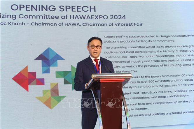 Nguyen Quoc Khanh, Chairman of the Vietnam Forestry Fair JSC (Viforest Fair) - the event’s organiser, speaks at the opening ceremony. VNA Photo: Xuân Anh