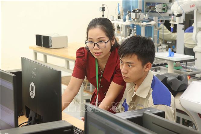 Trường trường Đại học Sư phạm Kỹ thuật Hưng Yên được đầu tư cơ sở vật chất tiện nghi, hiện đại phục vụ cho công tác giảng dạy, học tập và nghiên cứu khoa học. Ảnh: Đinh Văn Nhiều-TTXVN
