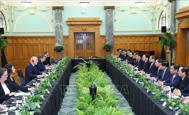A view of the talks between New Zealand Prime Minister Christopher Luxon and Vietnamese Prime Minister Pham Minh Chinh. VNA Photo: Dương Giang