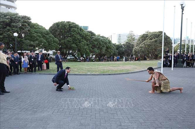 The traditional Maori ritual at the welcome ceremony for Vietnamese PM Pham Minh Chinh and his spouse. VNA Photo: Dương Giang
