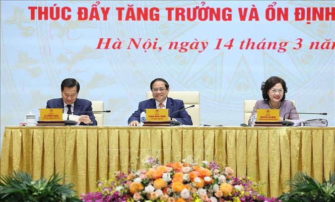 Thủ tướng Phạm Minh Chính chủ trì Hội nghị triển khai nhiệm vụ điều hành chính sách tiền tệ năm 2024. Ảnh: Dương Giang-TTXVN
