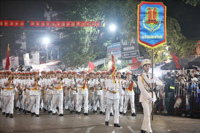 Màn diễu hành của lực lượng Công an. Ảnh: Danh Lam -TTXVN