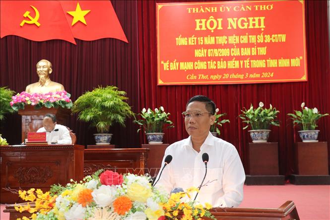 Phó Chủ tịch UBND thành phố Cần Thơ Nguyễn Thực Hiện phát biểu. Ảnh: Ngọc Thiện- TTXVN. 