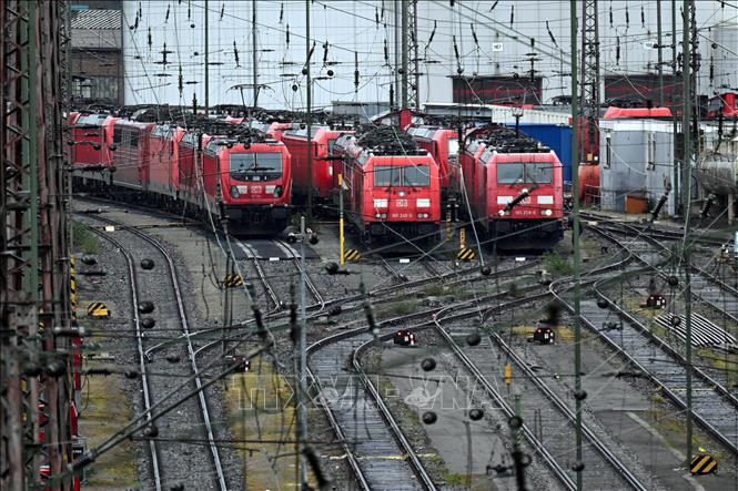 (Tư liệu) Tàu hỏa của Deutsche Bahn tại nhà ga ở Hagen, Đức. Ảnh: AFP/TTXVN