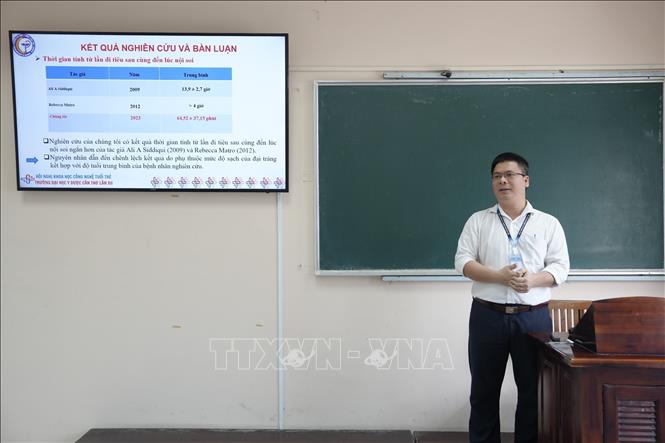 Các báo cáo viên trình bày đề tài nghiên cứu tại Hội nghị. Ảnh: Ánh Tuyết - TTXVN