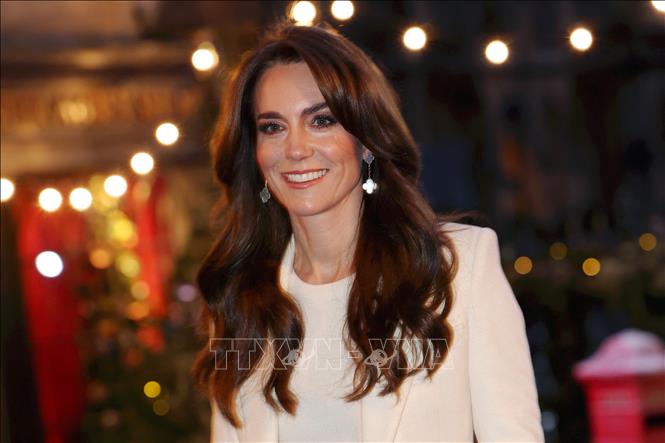 (Tư liệu) Công nương xứ Wales Catherine (Kate) tới dự một sự kiện tại London, Anh ngày 8/12/2023. Ảnh: AFP/TTXVN