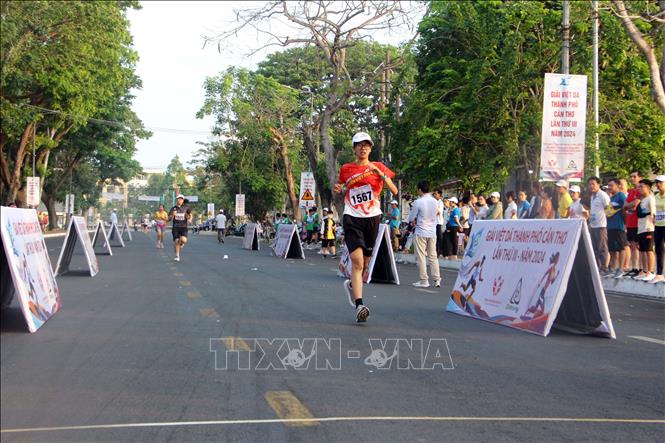 Các vận động viên nữ tham gia thi đấu tại Giải. Ảnh: Trung Kiên - TTXVN