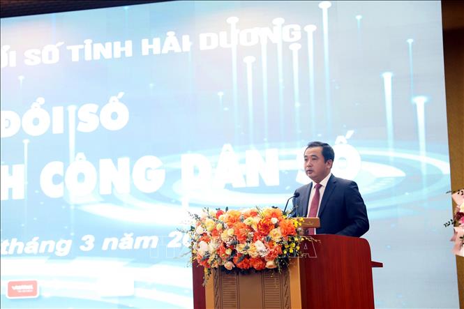 Ủy viên Trung ương Đảng, Bí thư Tỉnh ủy Hải Dương Trần Đức Thắng phát biểu tại hội nghị. Ảnh: Mạnh Tú - TTXVN