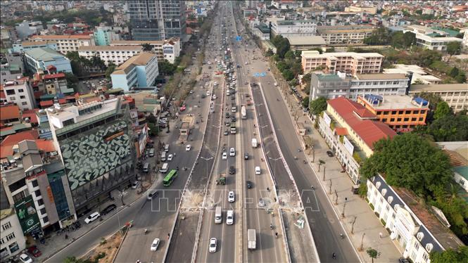 Cầu vượt Mai Dịch hướng đi cầu Thăng Long. Ảnh: Tuấn Anh - TTXVN