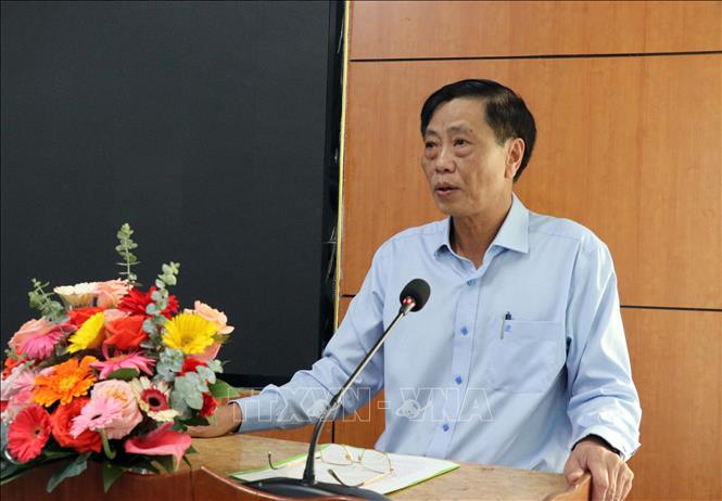 Ông Đặng Kim Cương, Giám đốc Sở Nông nghiệp và Phát triển nông thôn tỉnh Ninh Thuận, báo cáo tại Hội nghị. Ảnh: Công Thử - TTXVN