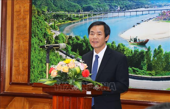Chairman of the provincial People’s Committee Nguyen Van Phuong speaks at the ceremony. VNA Photo: Tường Vi