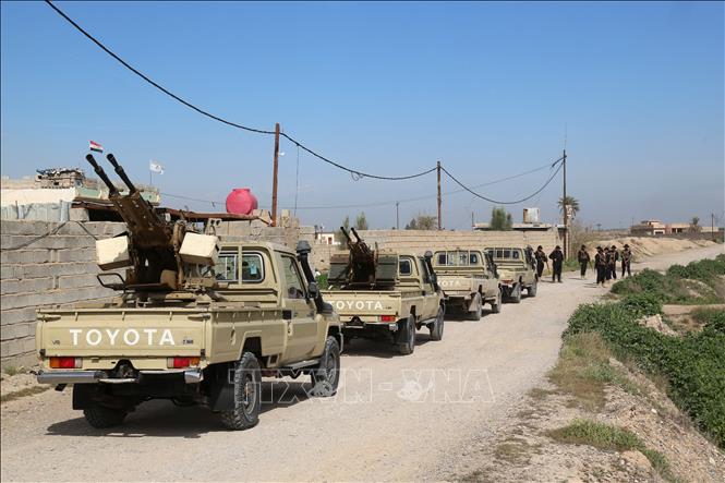 Các lực lượng Iraq tham gia chiến dịch truy quét IS tại al-Miqdadiyah, tỉnh Diyala, Iraq, ngày 10/3/2024. Ảnh: AFP/TTXVN