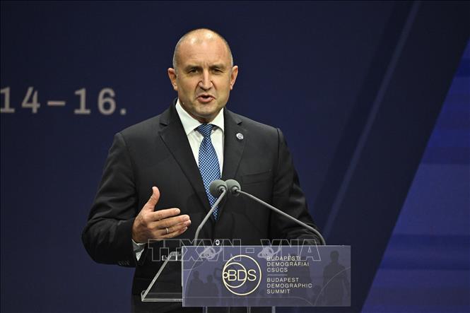 (Tư liệu) Tổng thống Bulgaria Rumen Radev phát biểu tại một hội nghị ở Budapest ngày 14/9/2023. Ảnh: AFP/TTXVN