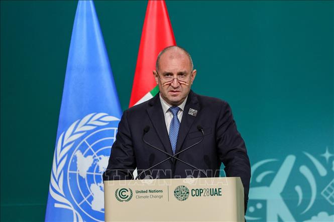 (Tư liệu) Tổng thống Bulgaria Rumen Radev phát biểu tại một hội nghị ở Dubai, UAE ngày 2/12/2023. Ảnh: AFP/TTXVN