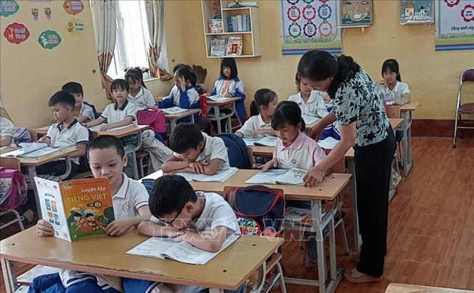 Giờ học của học sinh Trường Tiểu học Nguyễn Bá Ngọc (thị trấn Triệu Sơn, huyện Triệu Sơn, tỉnh Thanh Hóa). Ảnh: TTXVN phát