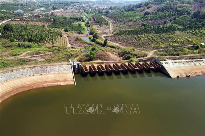 Đập thủy điện Đắk Sôr 2 tại xã Long Sơn (Đắk Mil, Đắk Nông). Ảnh: Hưng Thịnh - TTXVN

