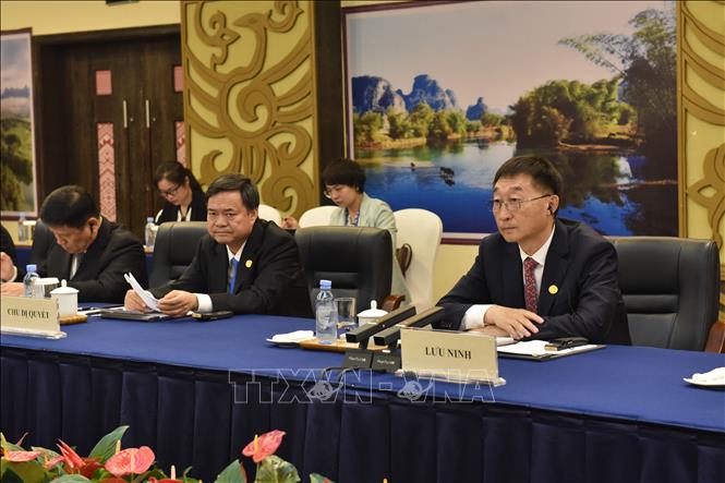  Secretary of the Party Committee of the Guangxi Zhuang Autonomous Region of China Liu Ning at the meeting. VNA Photo: Thanh Dương 