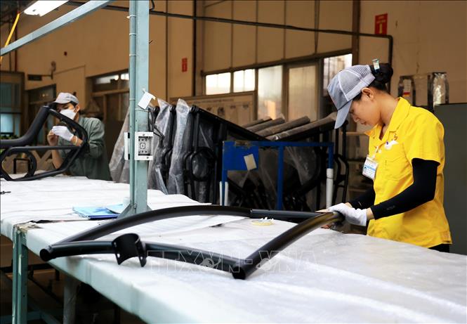 As many as 24 projects with total registered capital of 291.4 million USD are licensed in the first quarter, a 5.5-fold increase over the same period last year. VNA Photo: Hồng Đạt