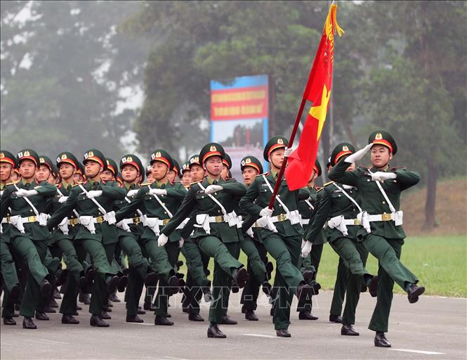 Khối sĩ quan lục quân tham gia hợp luyện. Ảnh: Trọng Đức - TTXVN