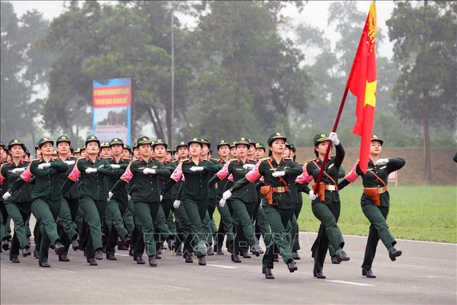 Khối nữ sĩ quan quân y tham gia hợp luyện. Ảnh: Trọng Đức - TTXVN