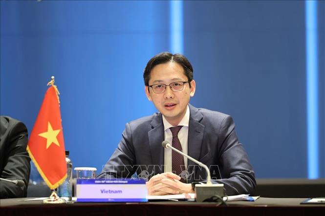 Deputy Minister of Foreign Affairs chairs the 28th ASEAN-RoK Dialogue. VNA Photo