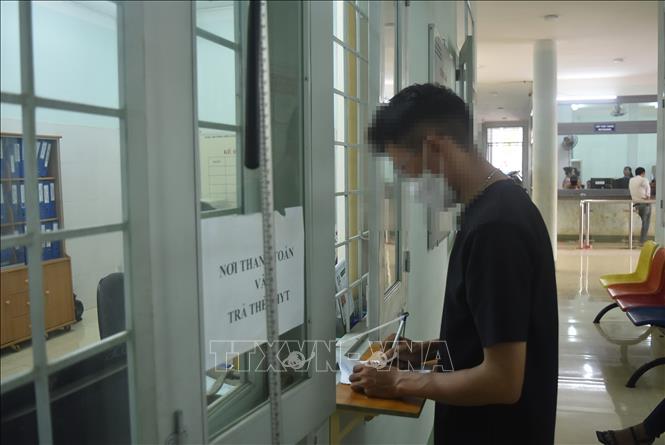Số người nhiễm HIV/AIDS mới ngày gia tăng và có xu hướng trẻ hóa. Ảnh: Nguyên Dung – TTXVN