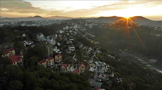 Da Lat city at dawn. VNA Photo: Vũ Sinh