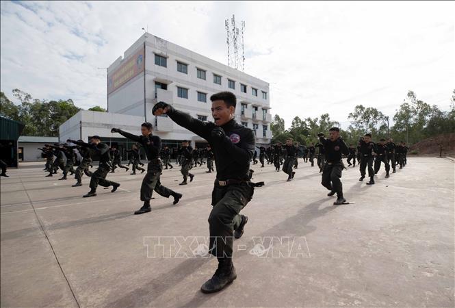 Từ 5h sáng, các chiến sĩ CSCĐ phòng, chống khủng bố bắt đầu một ngày luyện tập khắc nghiệt trên thao trường. Ảnh: Phạm Kiên - TTXVN