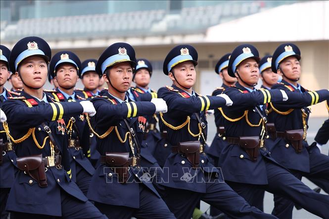 Các khối lực lượng cảnh sát cơ động tham gia diễu binh. Ảnh: Dương Giang-TTXVN