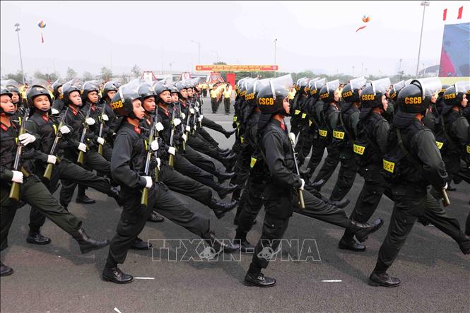 Các khối Cảnh sát cơ động tham gia diễu binh. Ảnh: Phạm Kiên - TTXVN