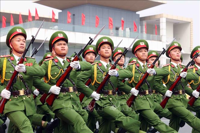 Cán bộ, chiến sĩ CSCĐ tham gia diễu binh. Ảnh: Phạm Kiên - TTXVN