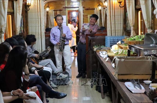 The Da Lat - Trai Mat railway station now runs night trains, promising a new experience for passengers to gain a better sense of the night-time charm of Da Lat. VNA Photo: Quốc Hùng