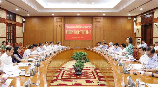 Phiên họp thứ hai Ban Chỉ đạo Tổng kết một số vấn đề lý luận và thực tiễn về công cuộc đổi mới theo định hướng xã hội chủ nghĩa trong 40 năm qua ở Việt Nam. Ảnh: Phương Hoa - TTXVN