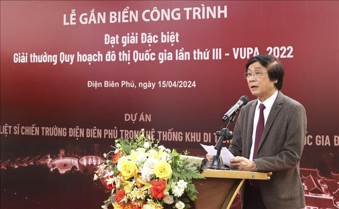Chủ tịch Hội Quy hoạch Phát triển đô thị Việt Nam Trần Ngọc Chính phát biểu tại buổi lễ. Ảnh: TTXVN phát