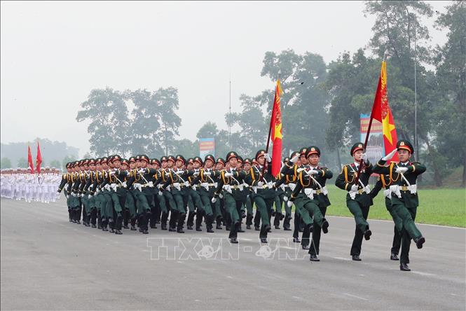 Khối sĩ quan Lục quân tham gia tổng duyệt. Ảnh: Trọng Đức - TTXVN